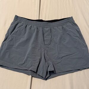 Lululemon Rip Stop 5”inseam XXL. Linerless Great condition. Zipper pockets